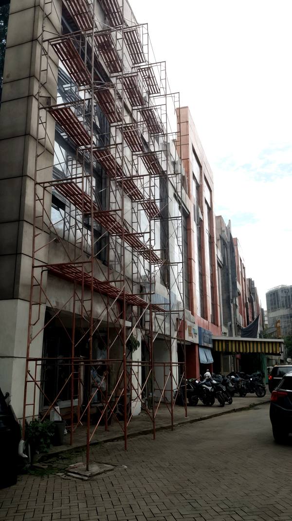 galeri-ruko-arcade-bintaro harga sewa scaffolding Bintaro - Mitra Scaffolding Abadi